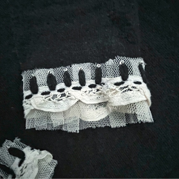 Anthropologie Sleeping on Snow Black Lambswool w/Cream Lace Detail Sweater, sz M - Picture 9 of 9